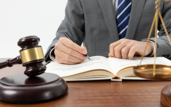 Legal Consultants in UAE